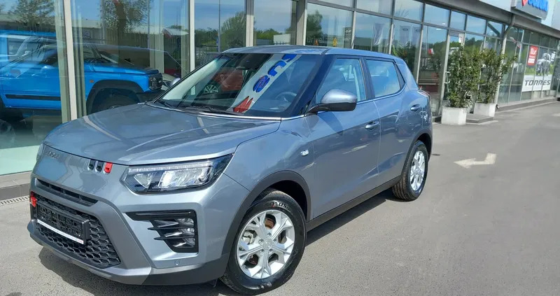 mazowieckie SsangYong Tivoli cena 107800 przebieg: 5, rok produkcji 2023 z Skwierzyna